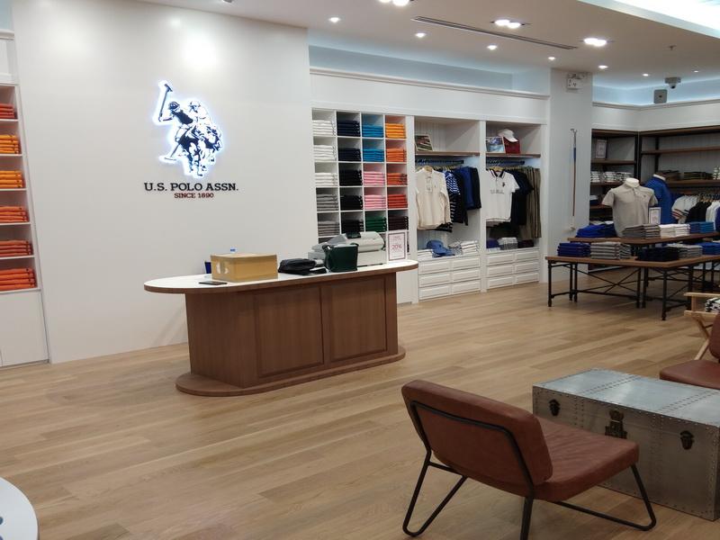 ผลงานติดตั้งพื้นไม้เอ็นจิเนียร์