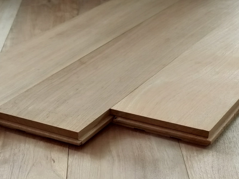 พื้นปาร์เก้ไม้ตะแบก