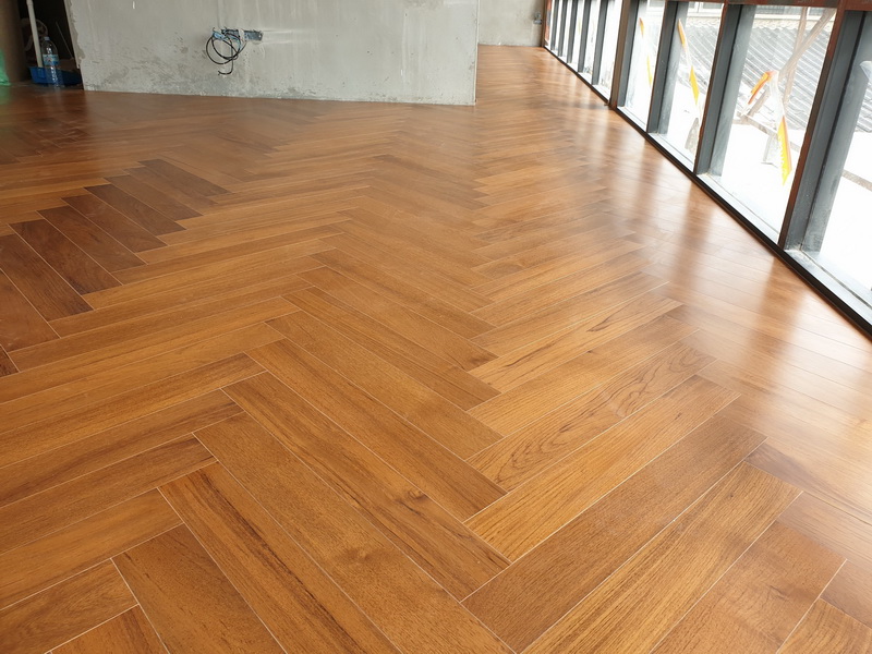 พื้นไม้เอ็นจิเนียร์สัก