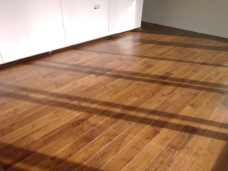 ไม้วอลนัททำสีสำเร็จ