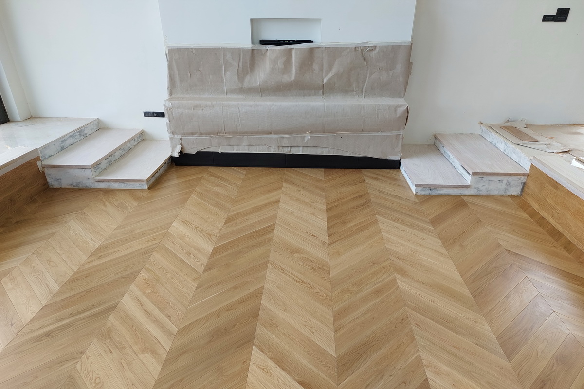 ไม้โอ๊คปูก้างปลา Chevron