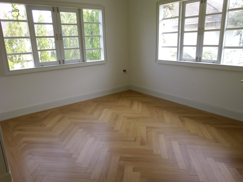 ไม้โอ๊คปูก้างปลา Herringbone 